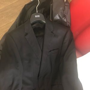 Hugo Boss Blacks suit sz 36S